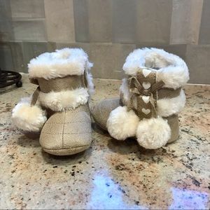 Baby winter booties